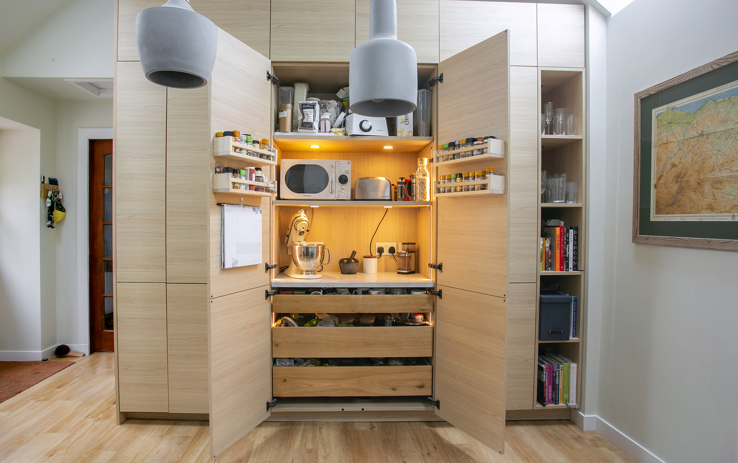 Light Wooden effect open pantry - by John Willox Kitchen Design, Ellon, Aberdeenshire