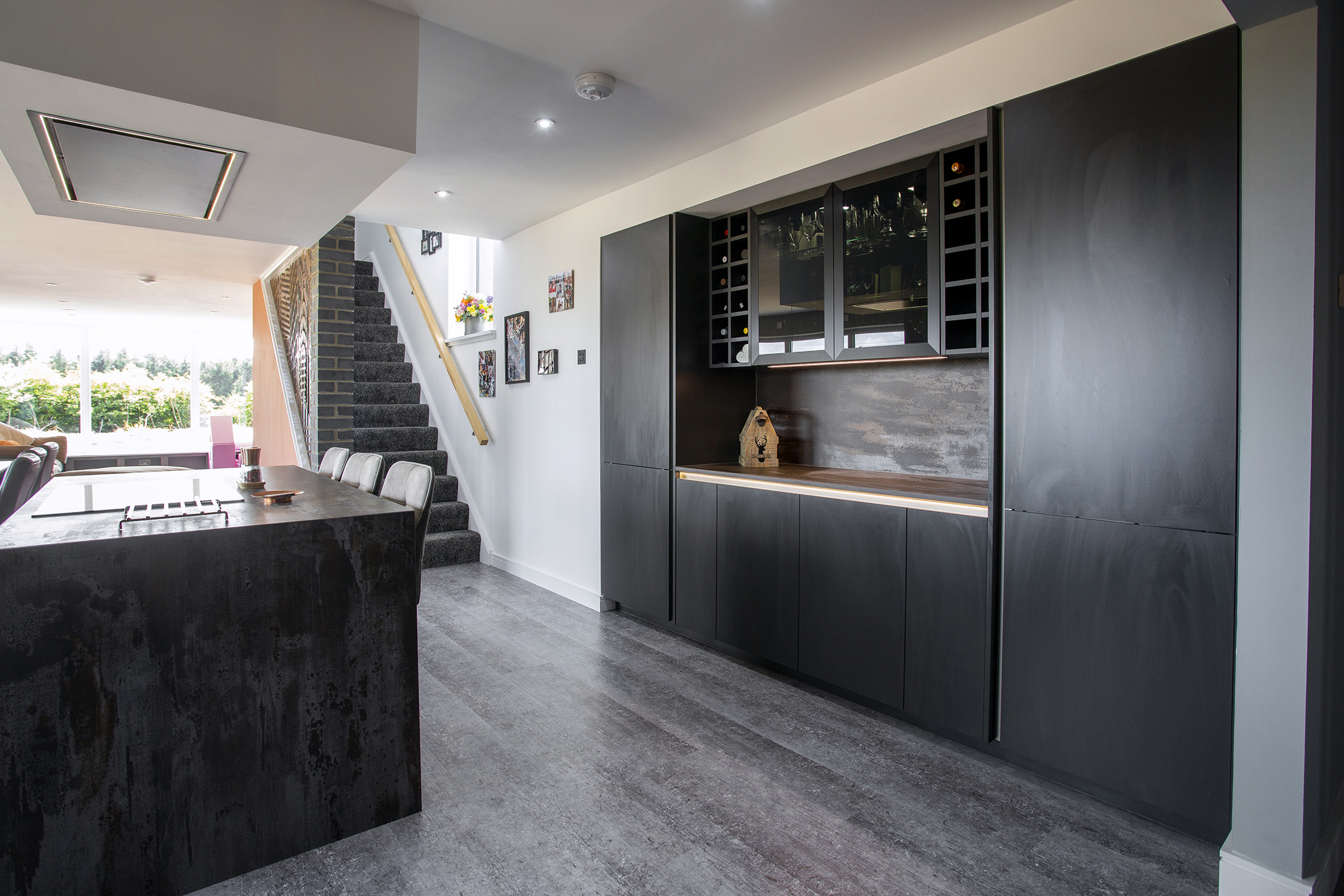 Bar Areas and serving space by John Willox Kitchen Design, Ellon, Aberdeenshire